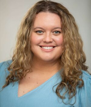 pforstersaunders Headshot